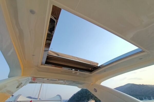 Yat ve Tekne Sunroof Kayışı | Dayanıklı Marin Kayış Çözümleri